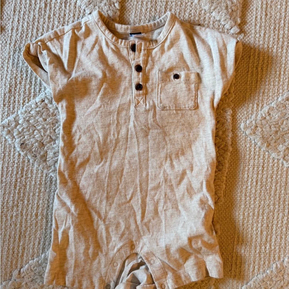 Old Navy Neutral Cream Short Sleeve Henley Romper